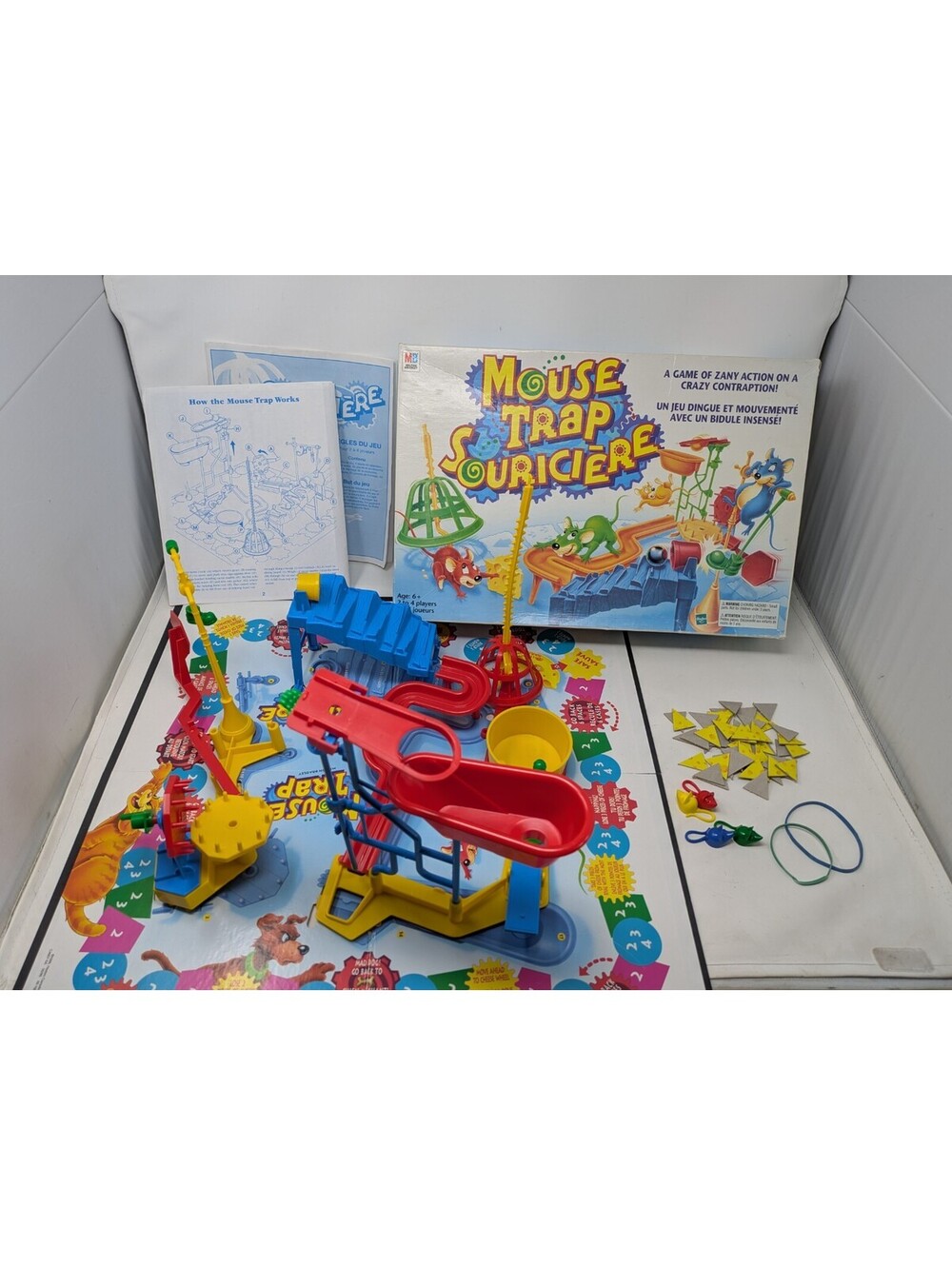 Vintage Mouse Trap COMPLETE Milton Bradley 1999 Classic Family Board Game 90s